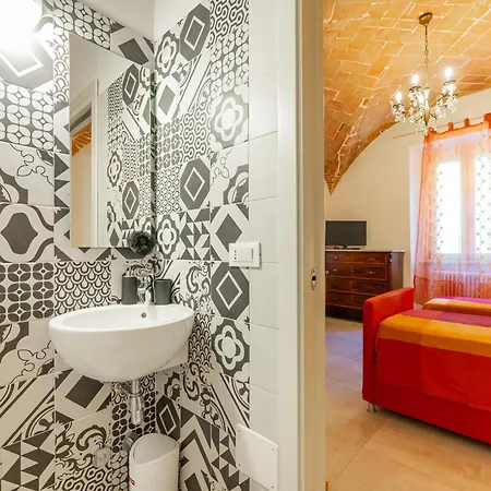 Отель Cozy In 3*
